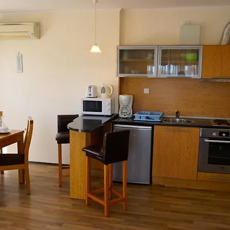 резидънс - Byala Complex アパート *