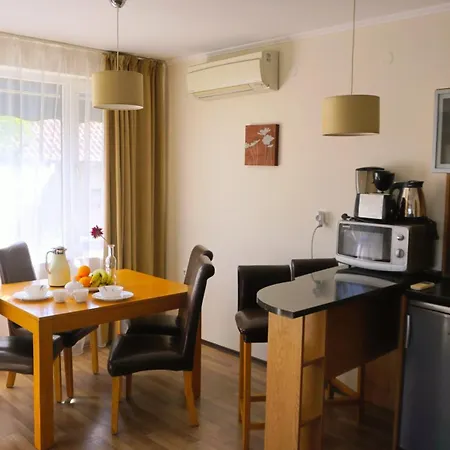 резидънс - Byala Complex ビャラ