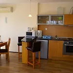 резидънс - Byala Complex 아파트 *